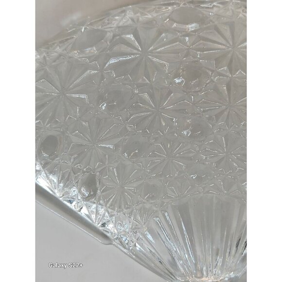 Vintage Avon Crystal Fan-Shaped Soap Dish, Candy Dish, Trinket Tray - Picture 7 of 10